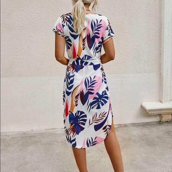 Casual Notched Neck Leaf Print Belted Dress - dress - Picture 4 of 9